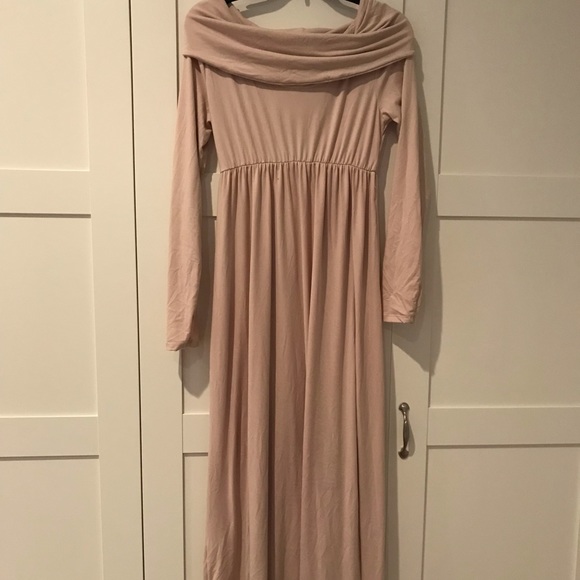 Dresses & Skirts - Off the shoulder maternity dress